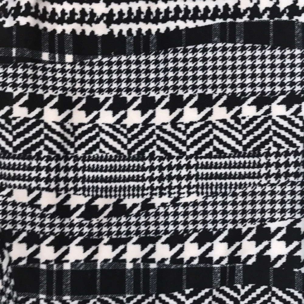 Mixed-houndstooth OS {LuLaRoe} leggings | NWOT - Picture 2 of 3
